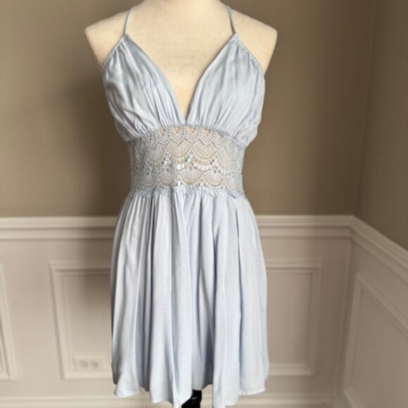 Rosie Crochet Open Back Romper - Picture 4 of 15